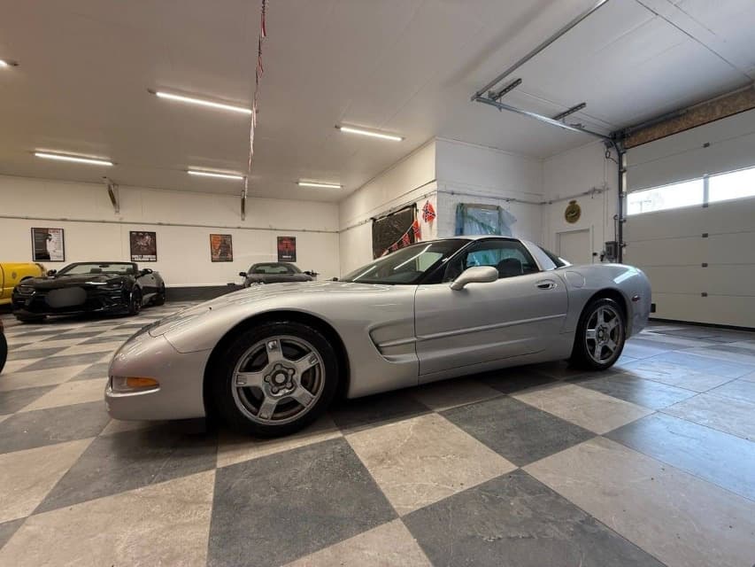 1998 Chevrolet CORVETTE - 29