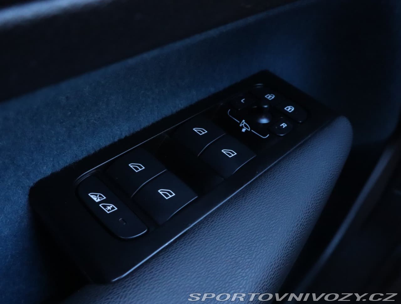 2022 Volvo C40 - 61