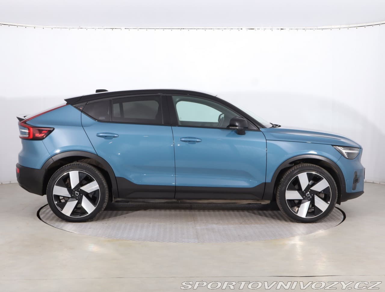 2022 Volvo C40 - 21