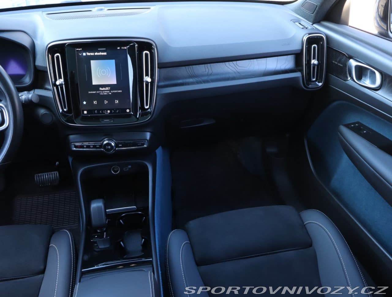 2022 Volvo C40 - 29