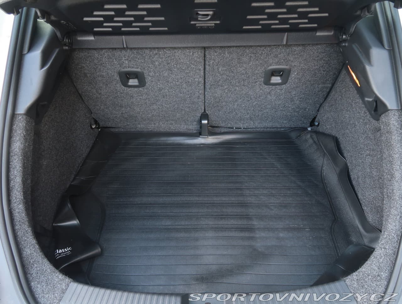 2012 Volkswagen BEETLE - 45