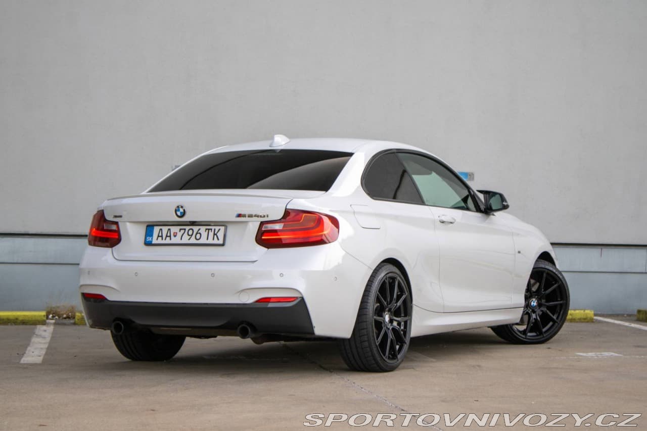 2016 BMW M2 - 10