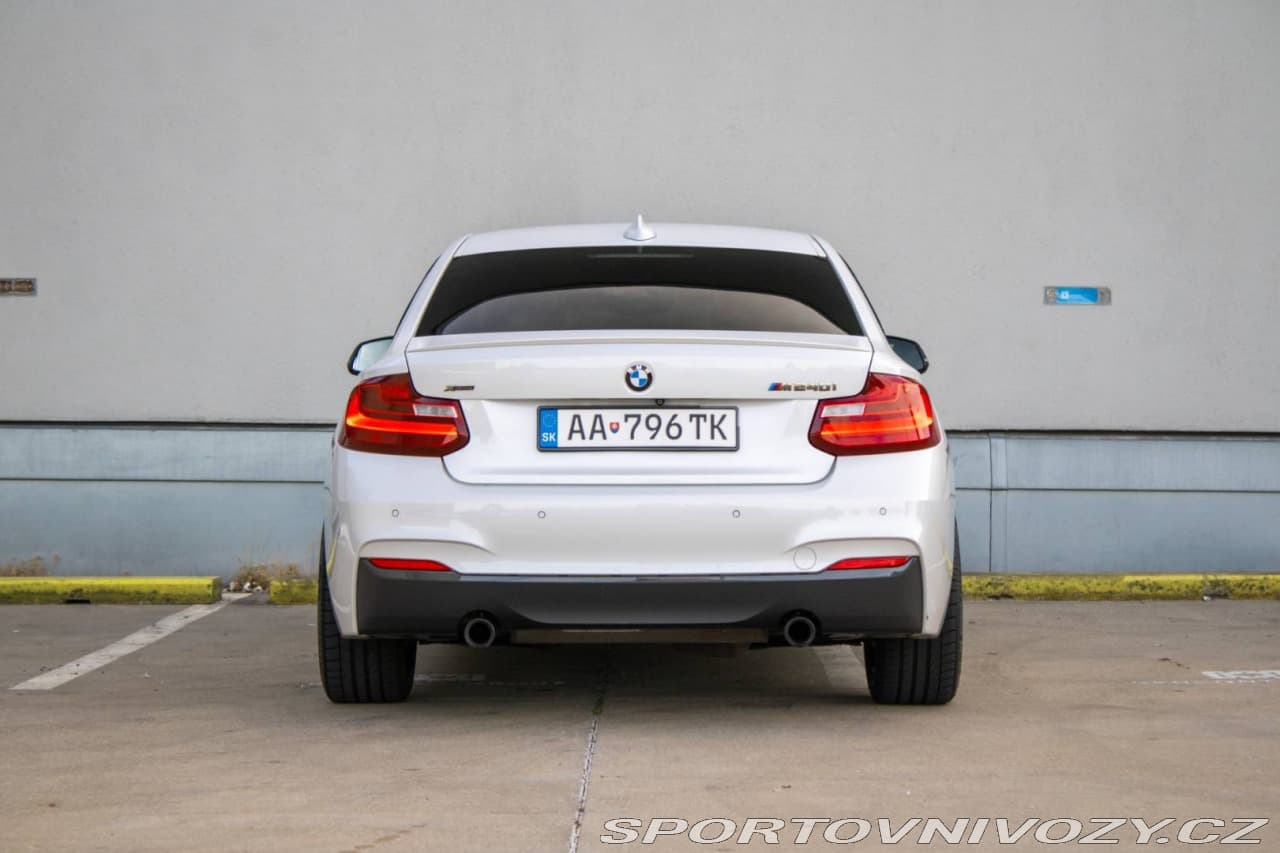2016 BMW M2 - 11