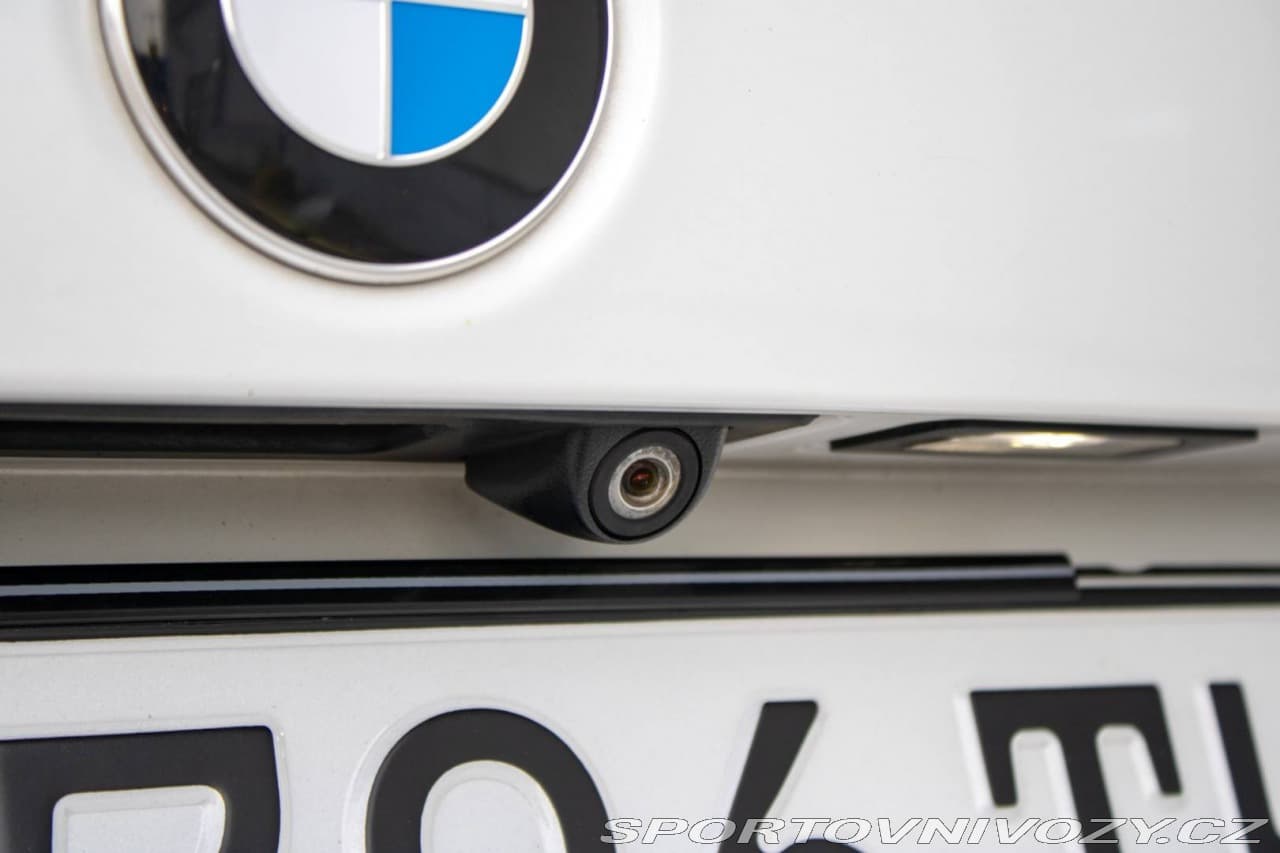 2016 BMW M2 - 16