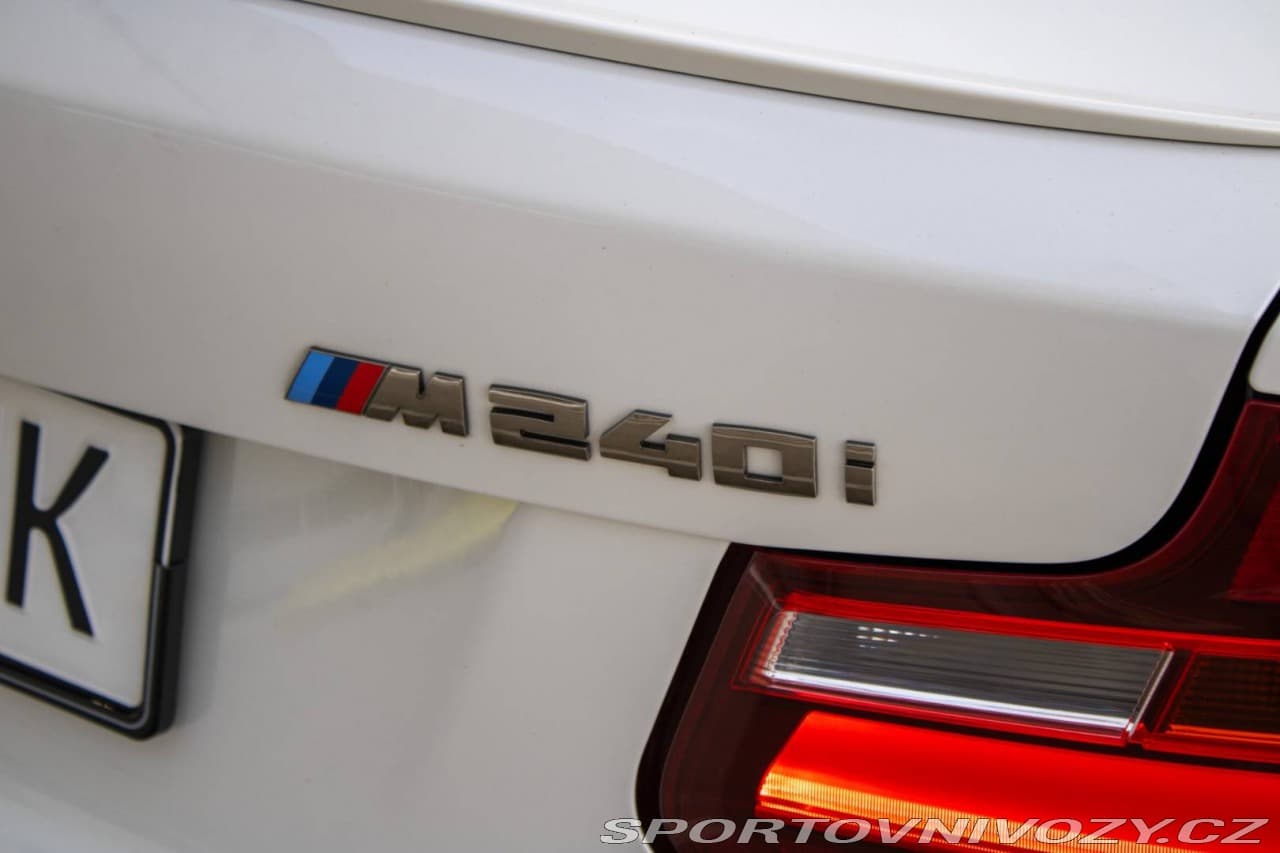 2016 BMW M2 - 9