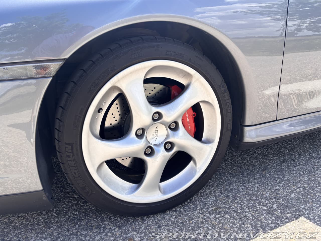 2004 Porsche 911 - 11