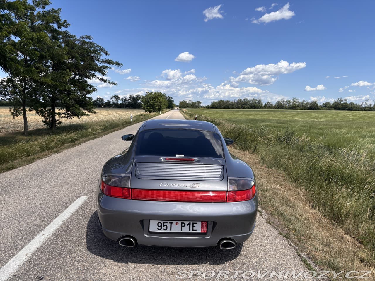 2004 Porsche 911 - 8