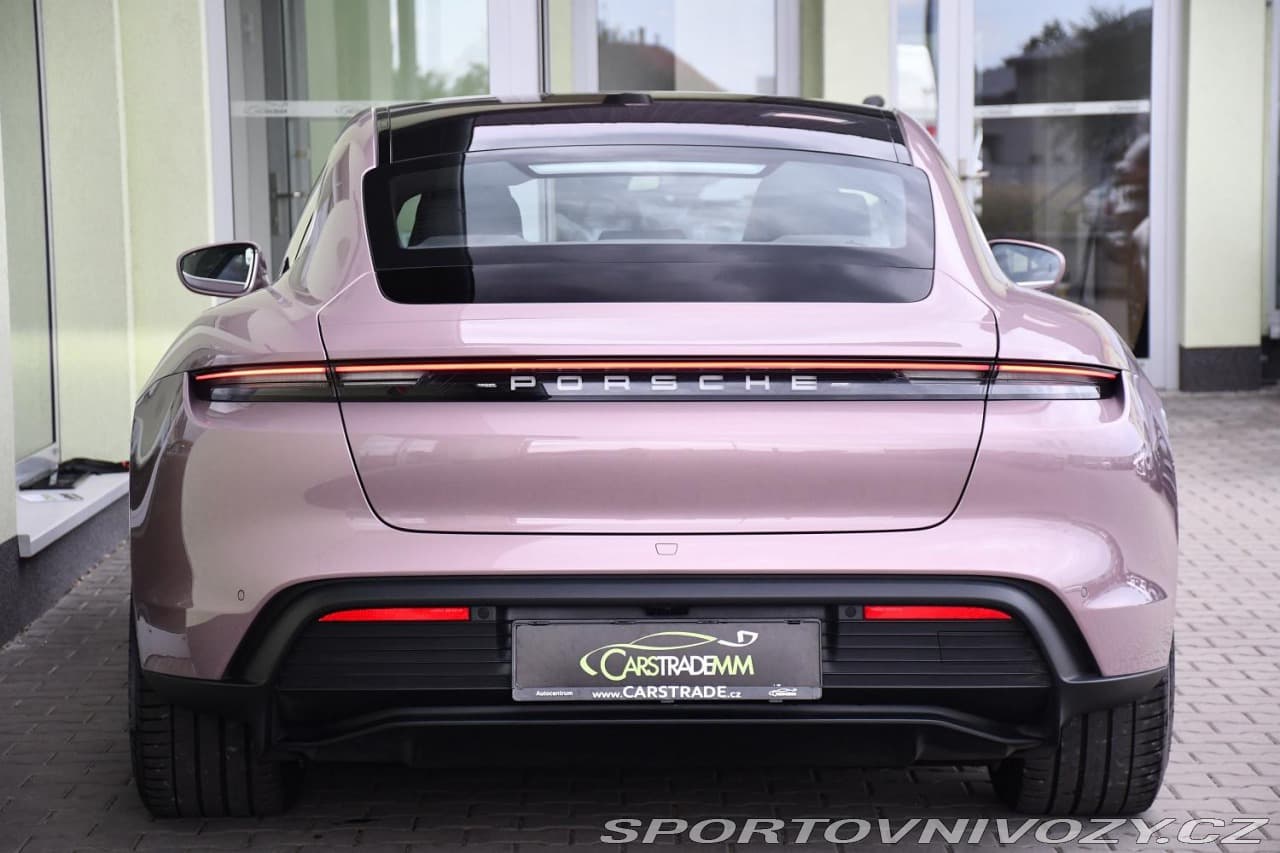 2024 Porsche TAYCAN - 28