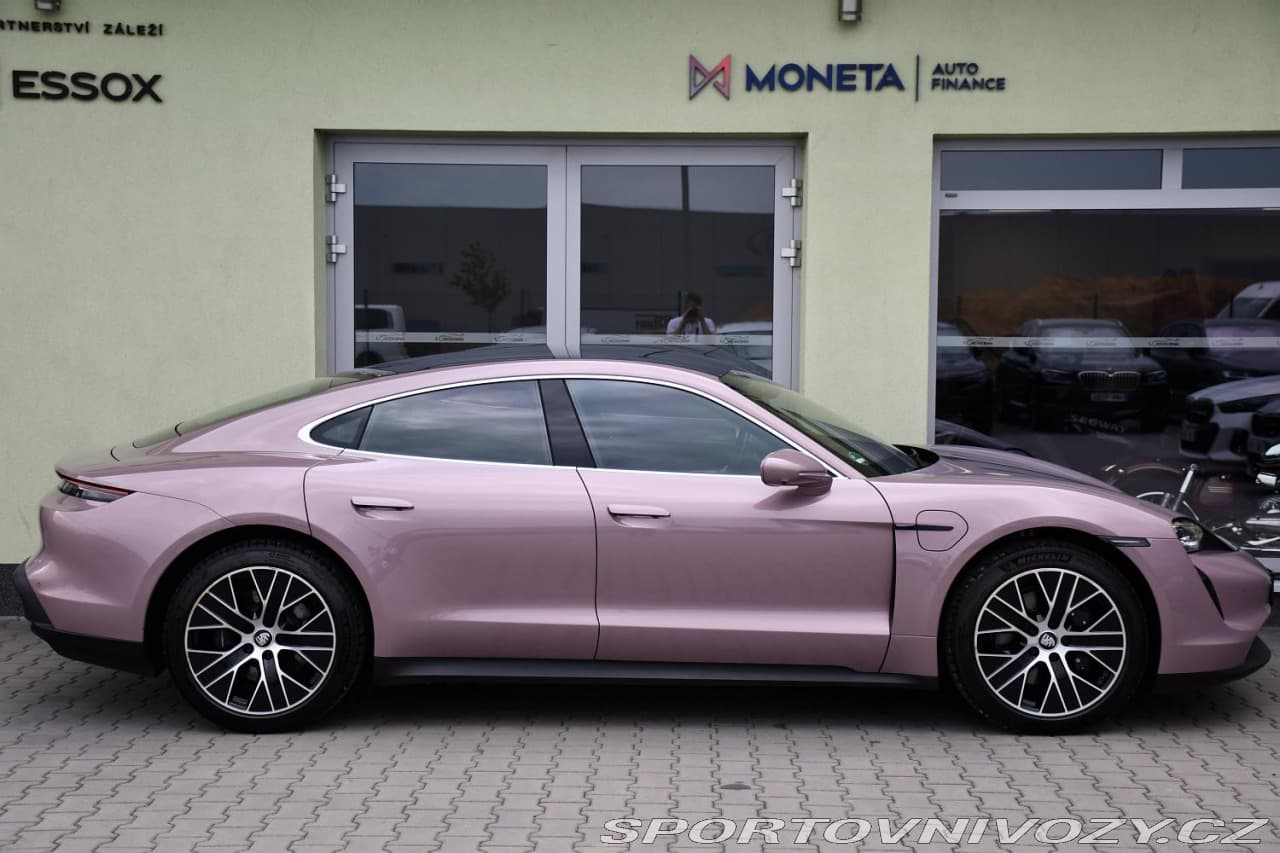 2024 Porsche TAYCAN - 34