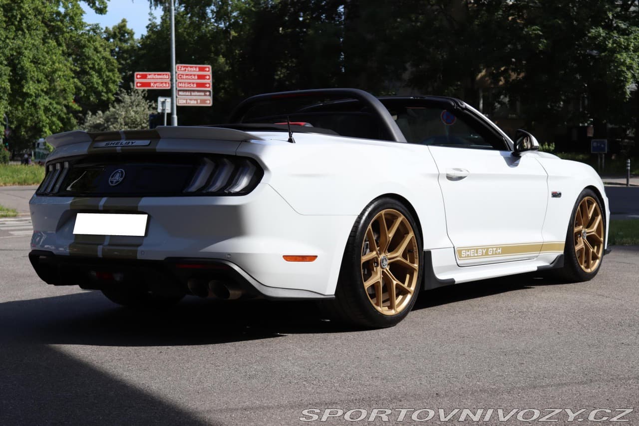 2021 Ford MUSTANG - 21