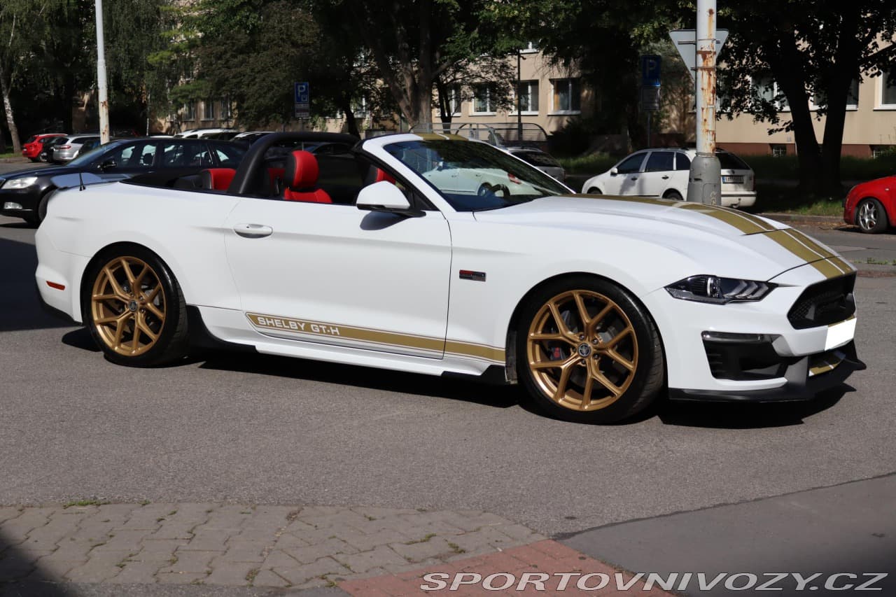 2021 Ford MUSTANG - 15