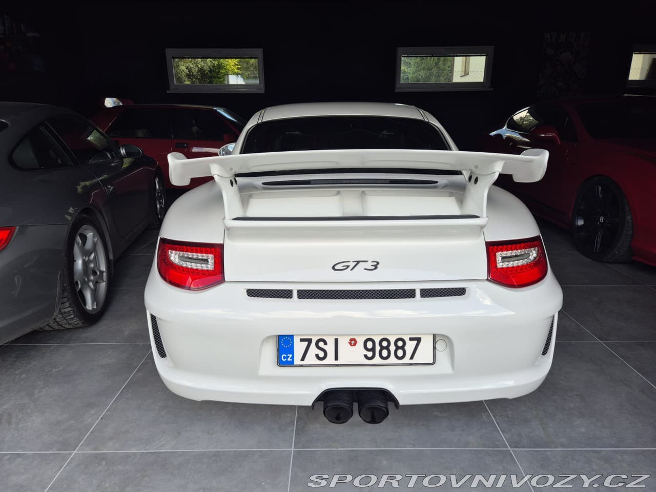 2010 Porsche 911 - 10