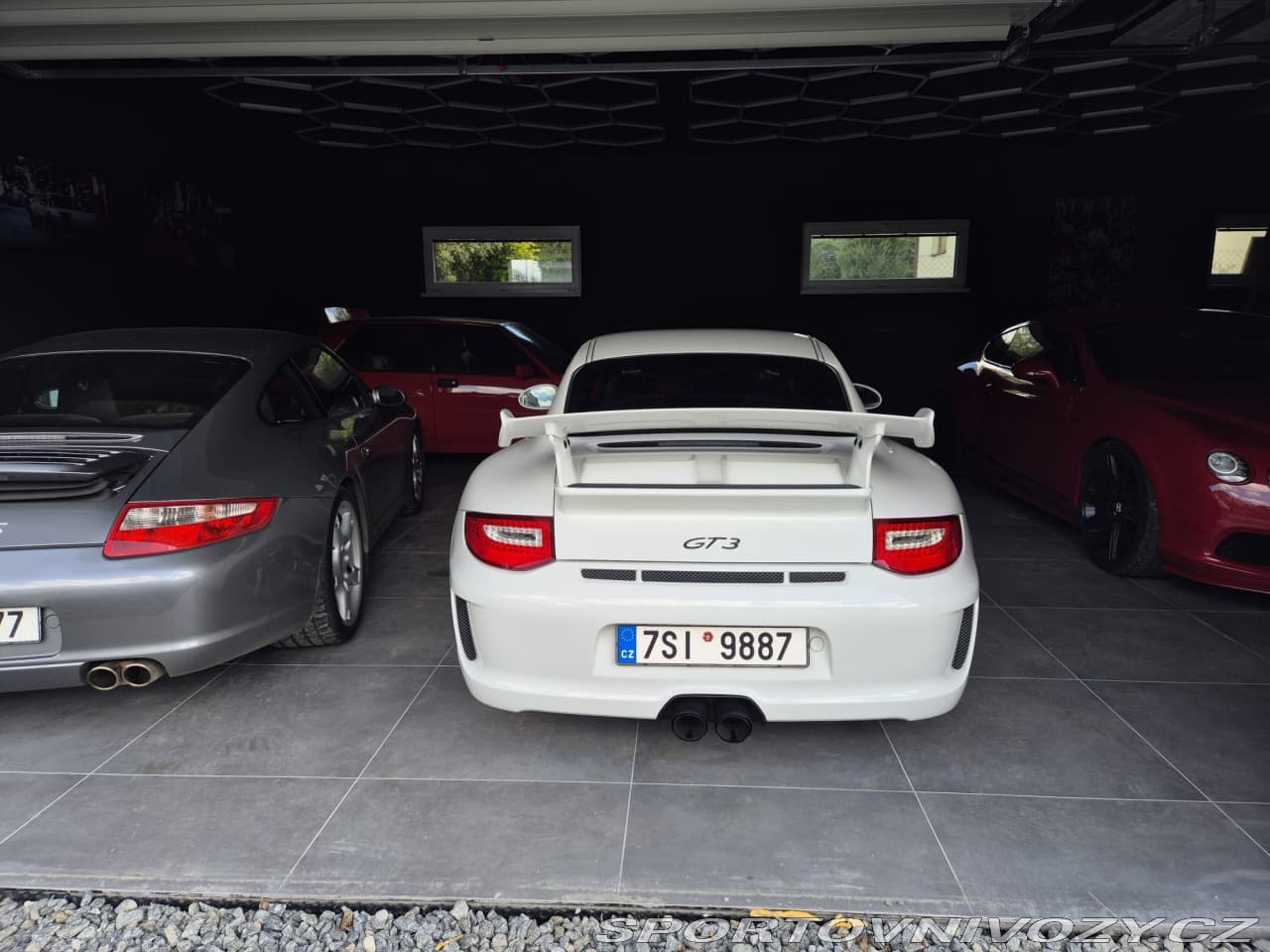 2010 Porsche 911 - 12