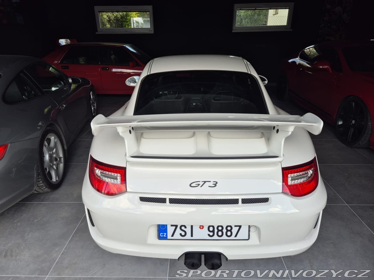 2010 Porsche 911 - 9