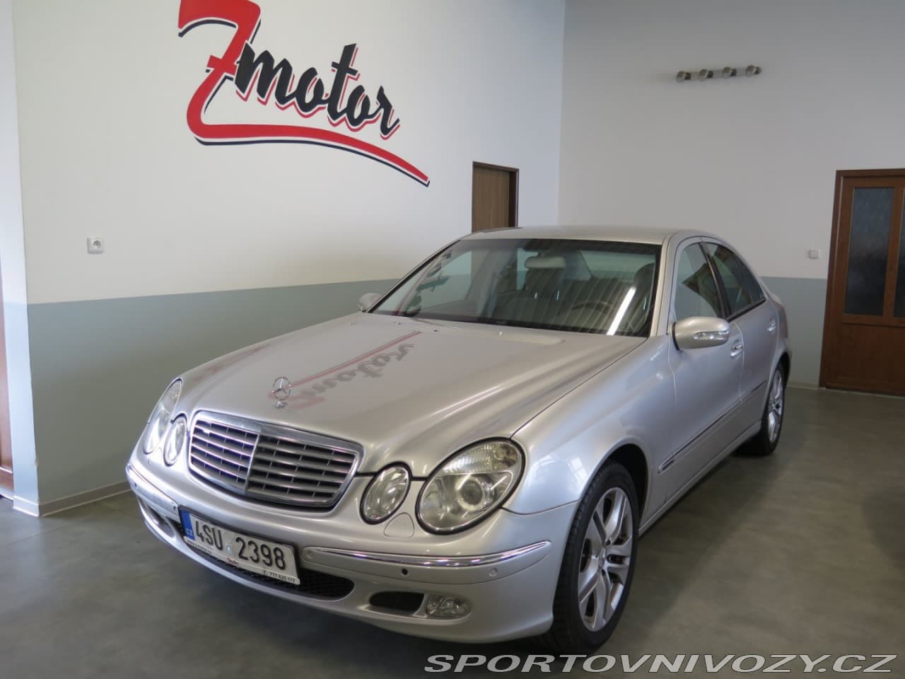 2004 Mercedes-Benz E-CLASS