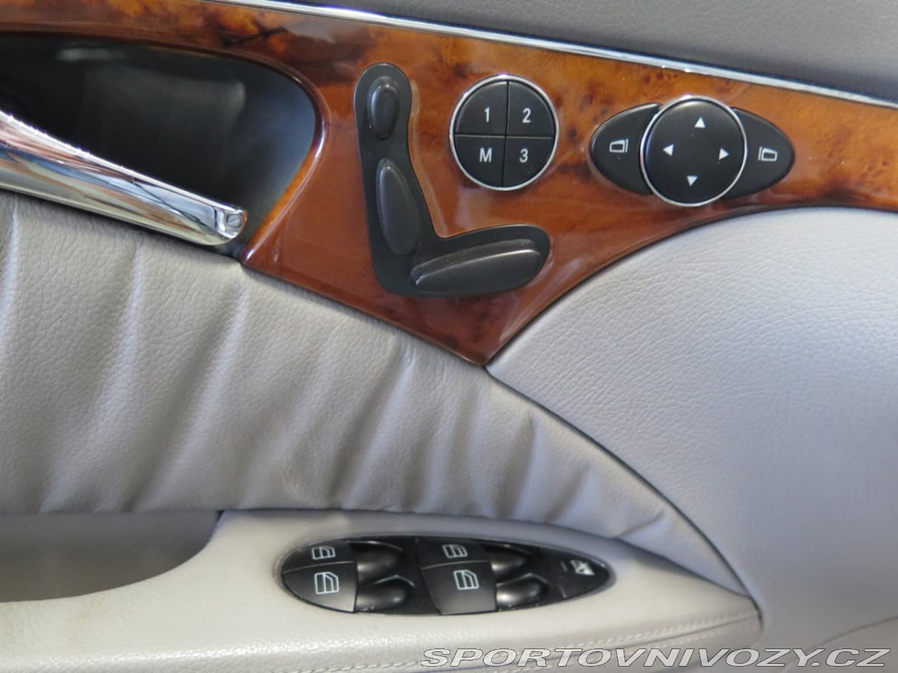 2004 Mercedes-Benz E-CLASS - 18