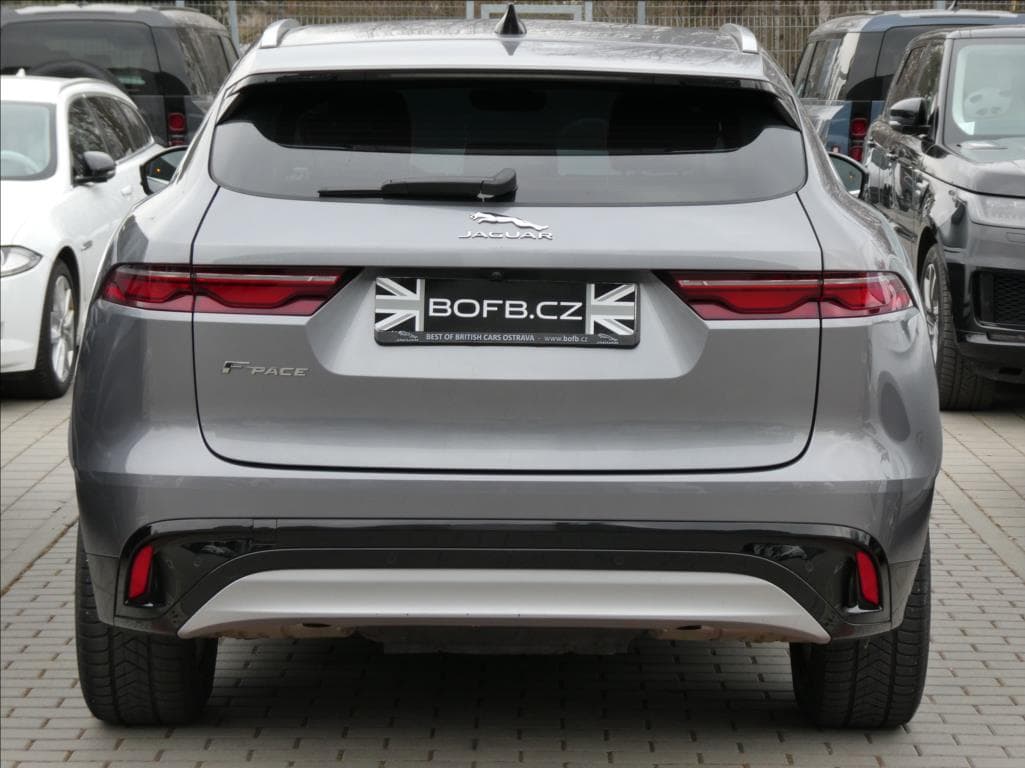 2022 Jaguar F-PACE - 22