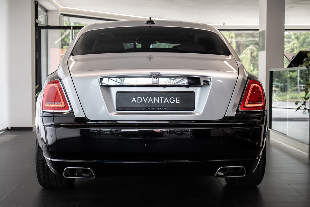 2016 Rolls-Royce GHOST - 7