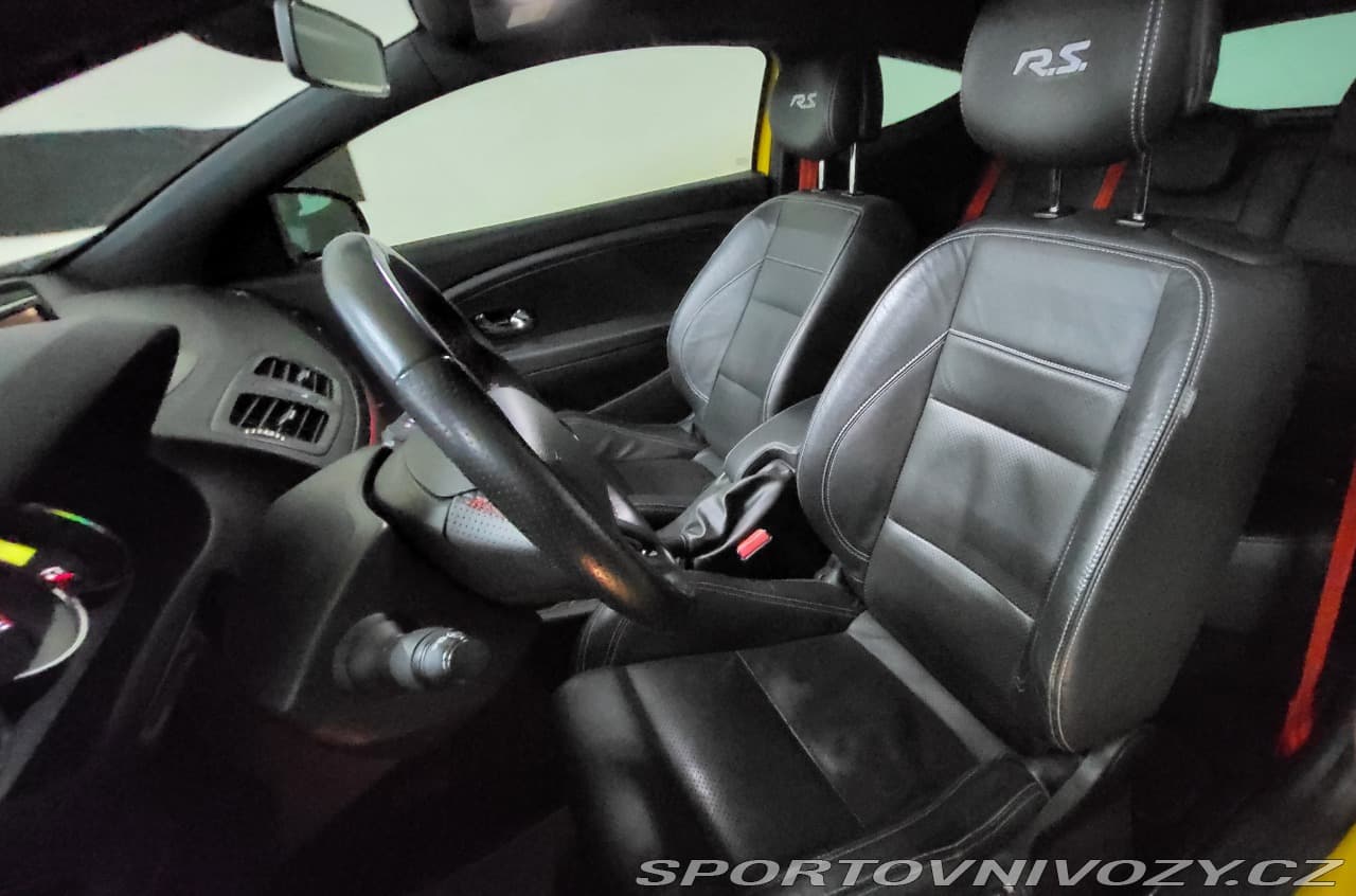 2015 Renault MEGANE - 5