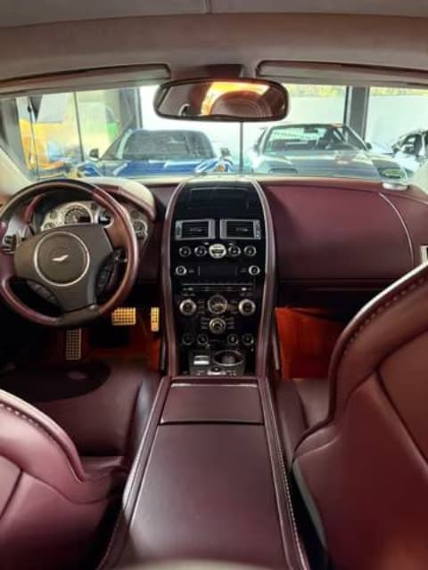 2014 Aston Martin RAPIDE - 28