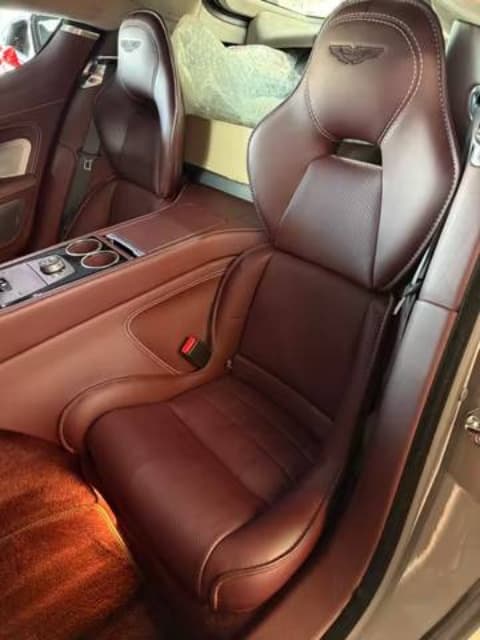 2014 Aston Martin RAPIDE - 40