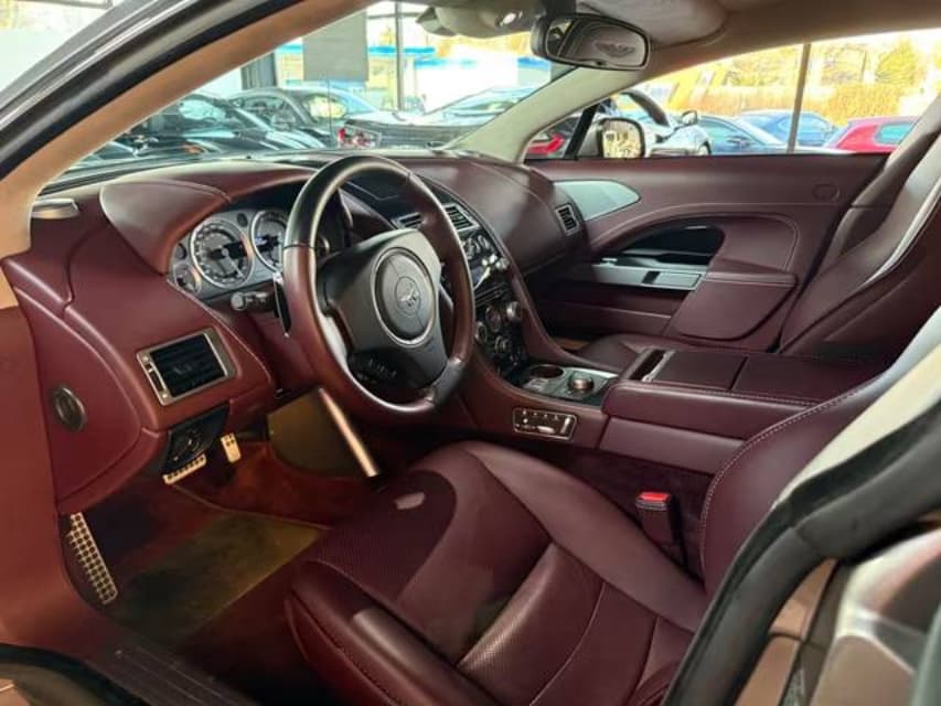 2014 Aston Martin RAPIDE - 31