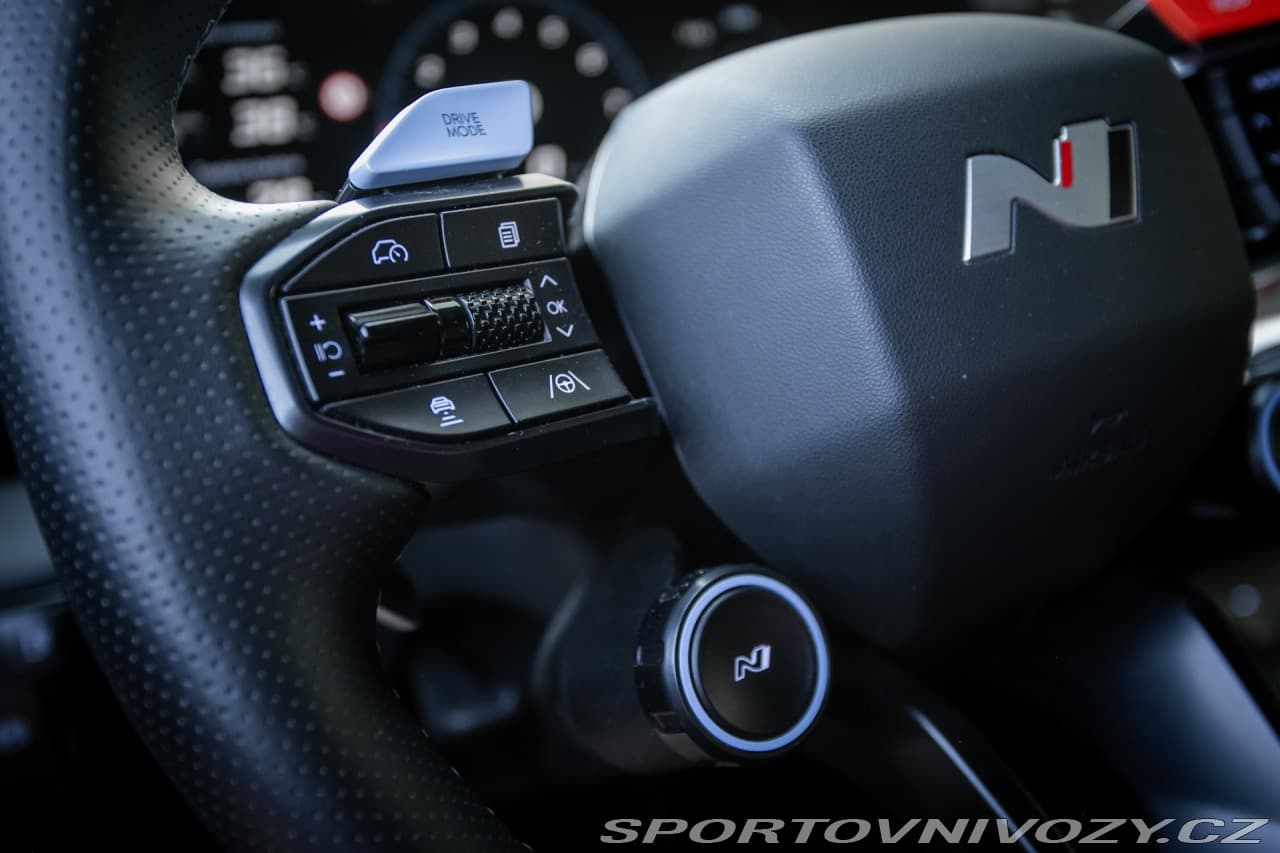 2025 Hyundai IONIQ 5 - 37