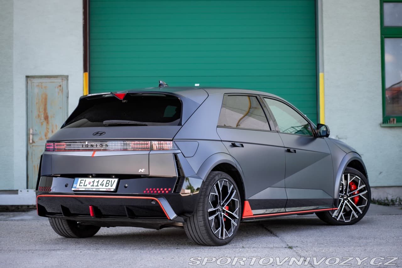 2025 Hyundai IONIQ 5 - 9