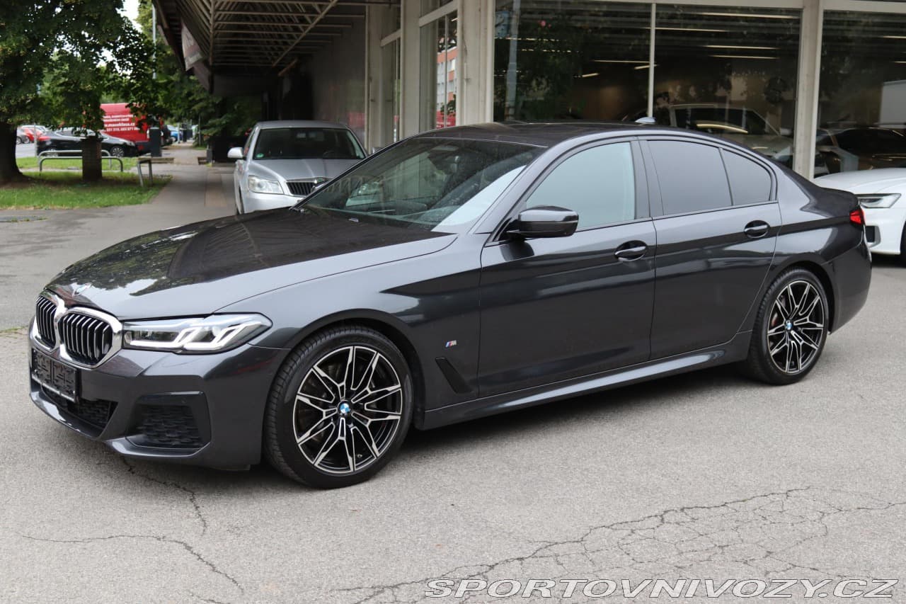 2021 BMW 5-SERIES - 31