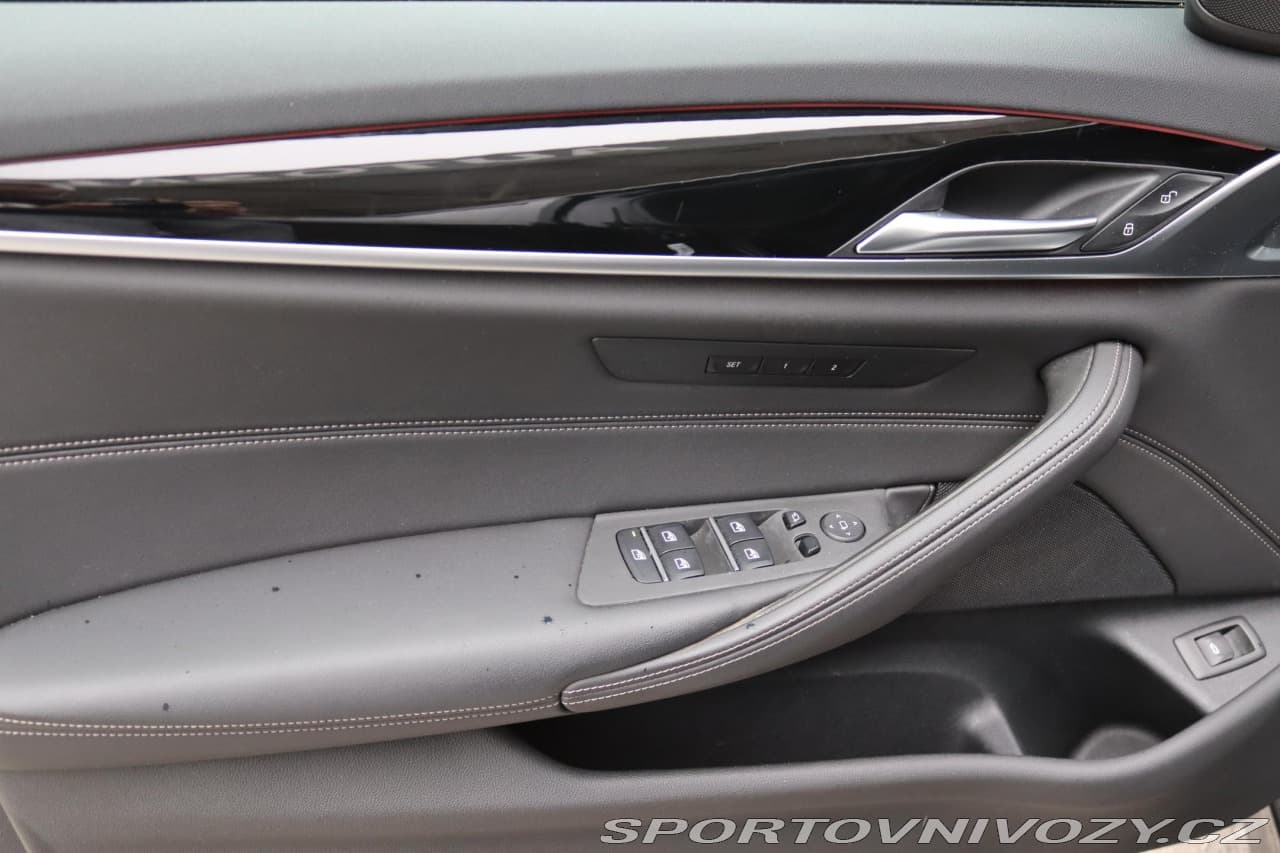 2021 BMW 5-SERIES - 37