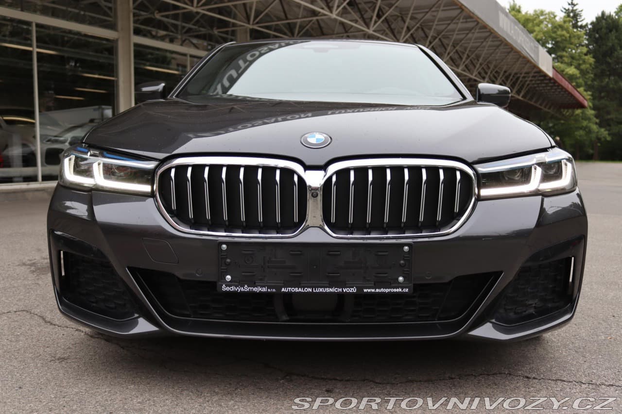 2021 BMW 5-SERIES - 5