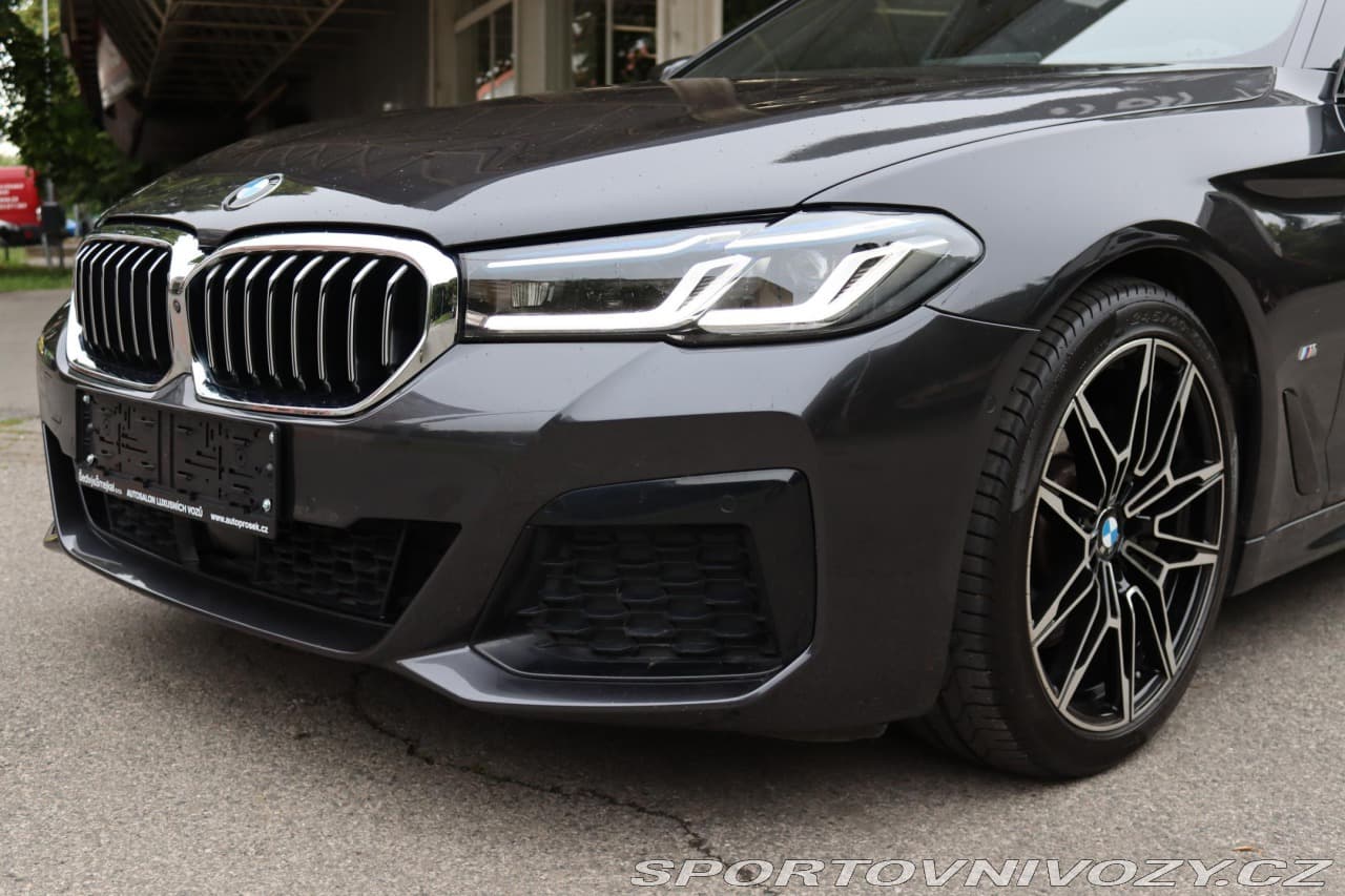 2021 BMW 5-SERIES - 9
