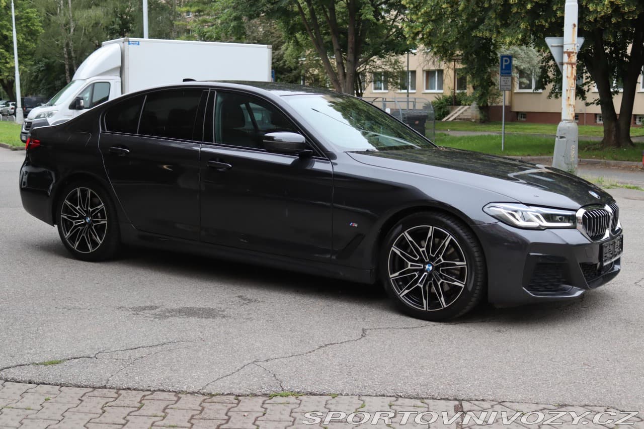 2021 BMW 5-SERIES - 15