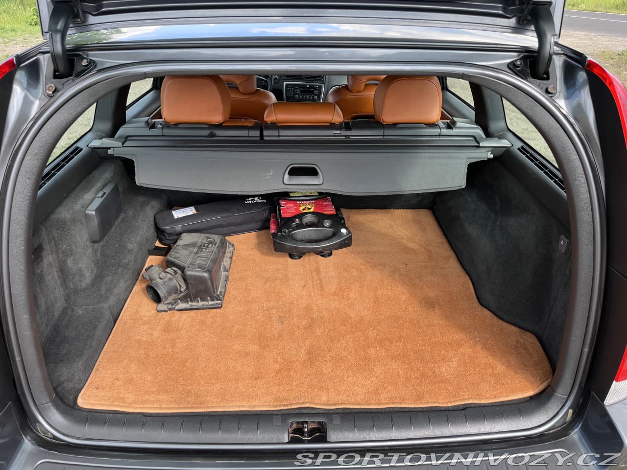 2005 Volvo V70 - 58