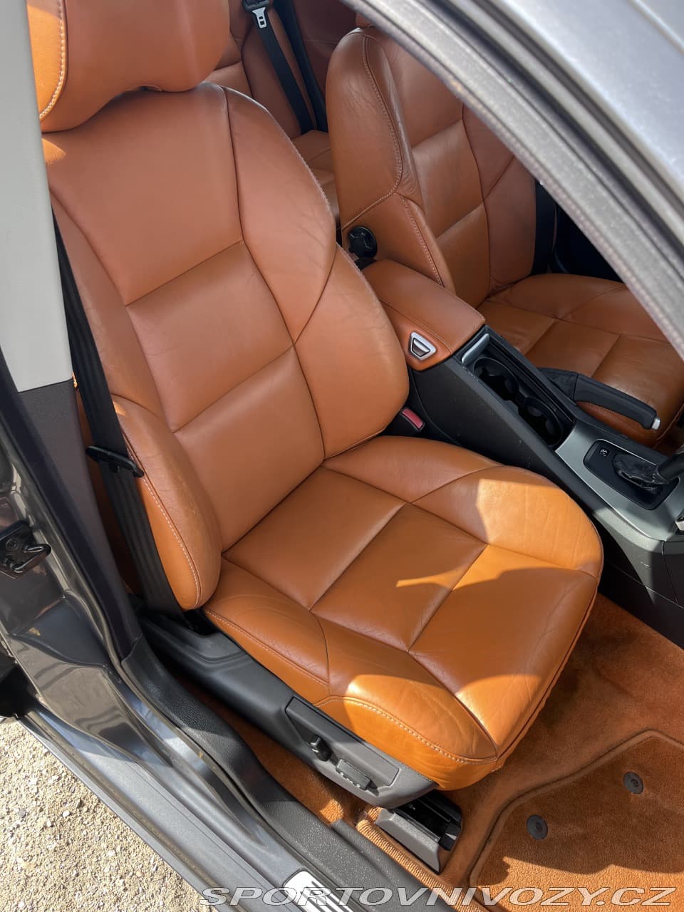 2005 Volvo V70 - 13