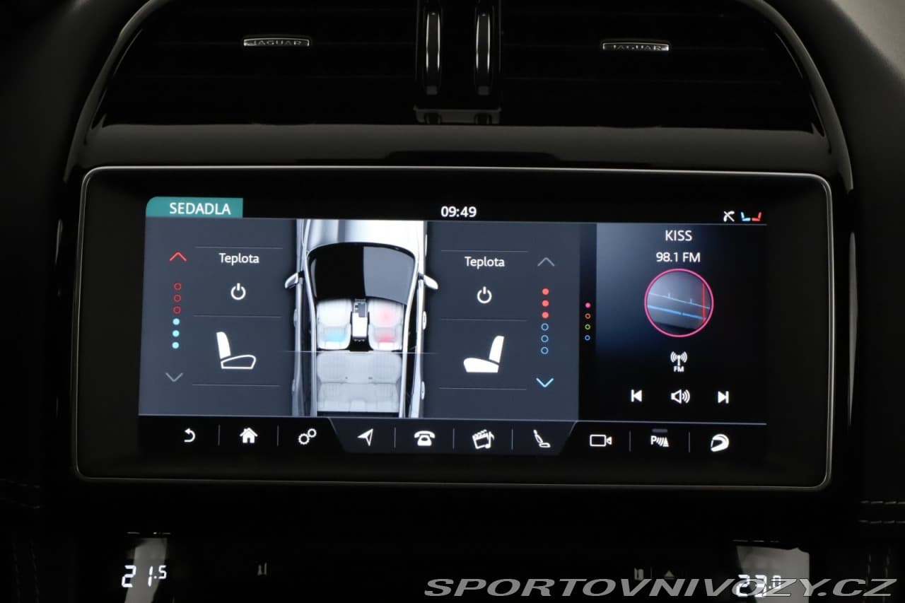 2016 Jaguar F-PACE - 19