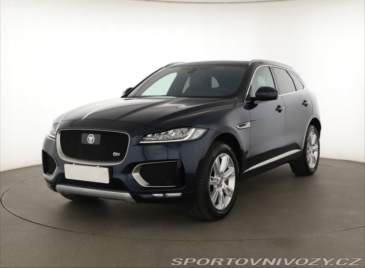2016 Jaguar F-PACE - 2