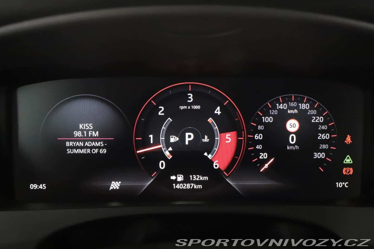 2016 Jaguar F-PACE - 8