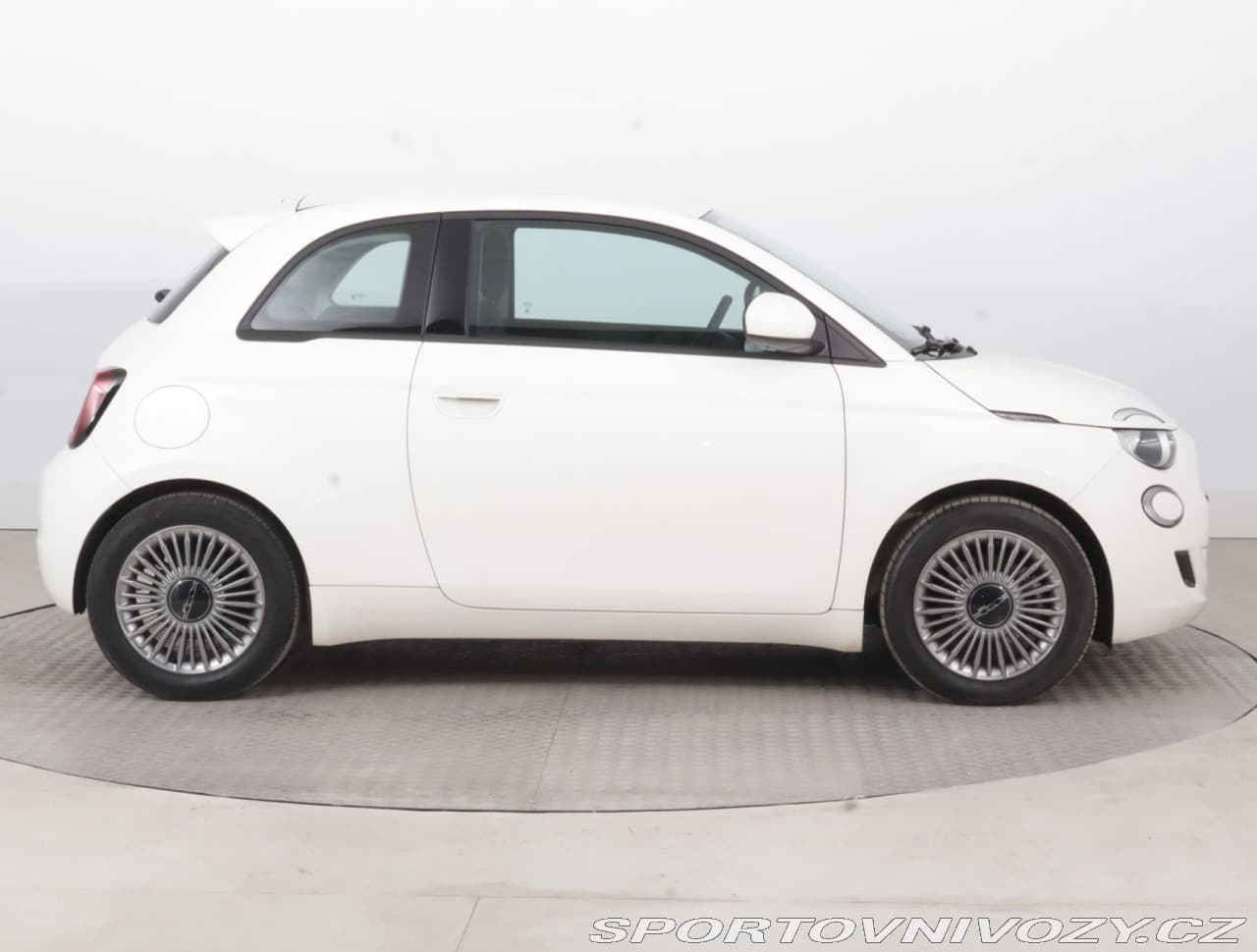 2023 Fiat 500 - 11