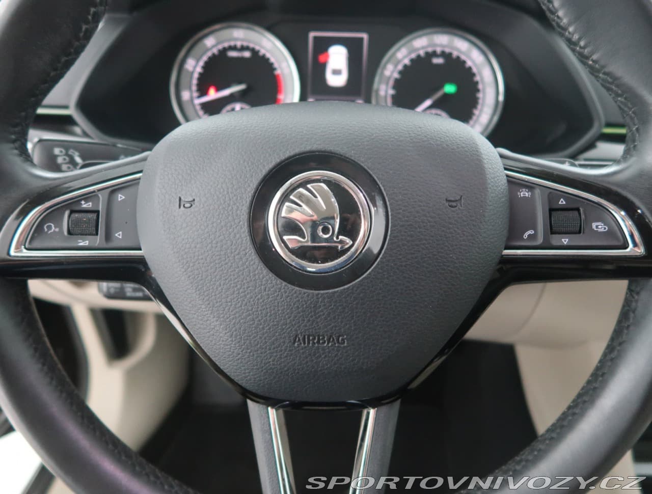 2016 Škoda SUPERB - 17