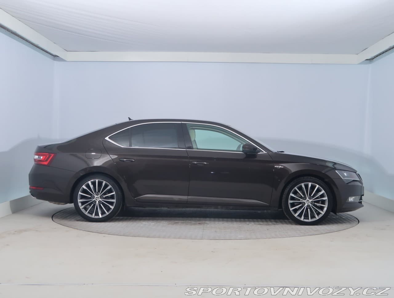 2016 Škoda SUPERB - 6