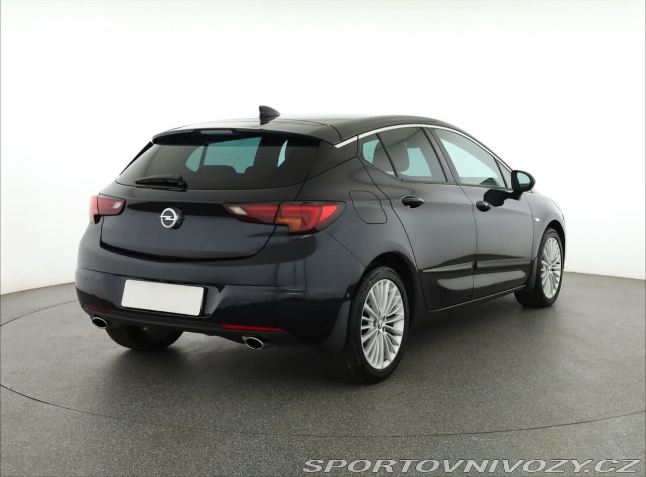 2018 Opel ASTRA - 9