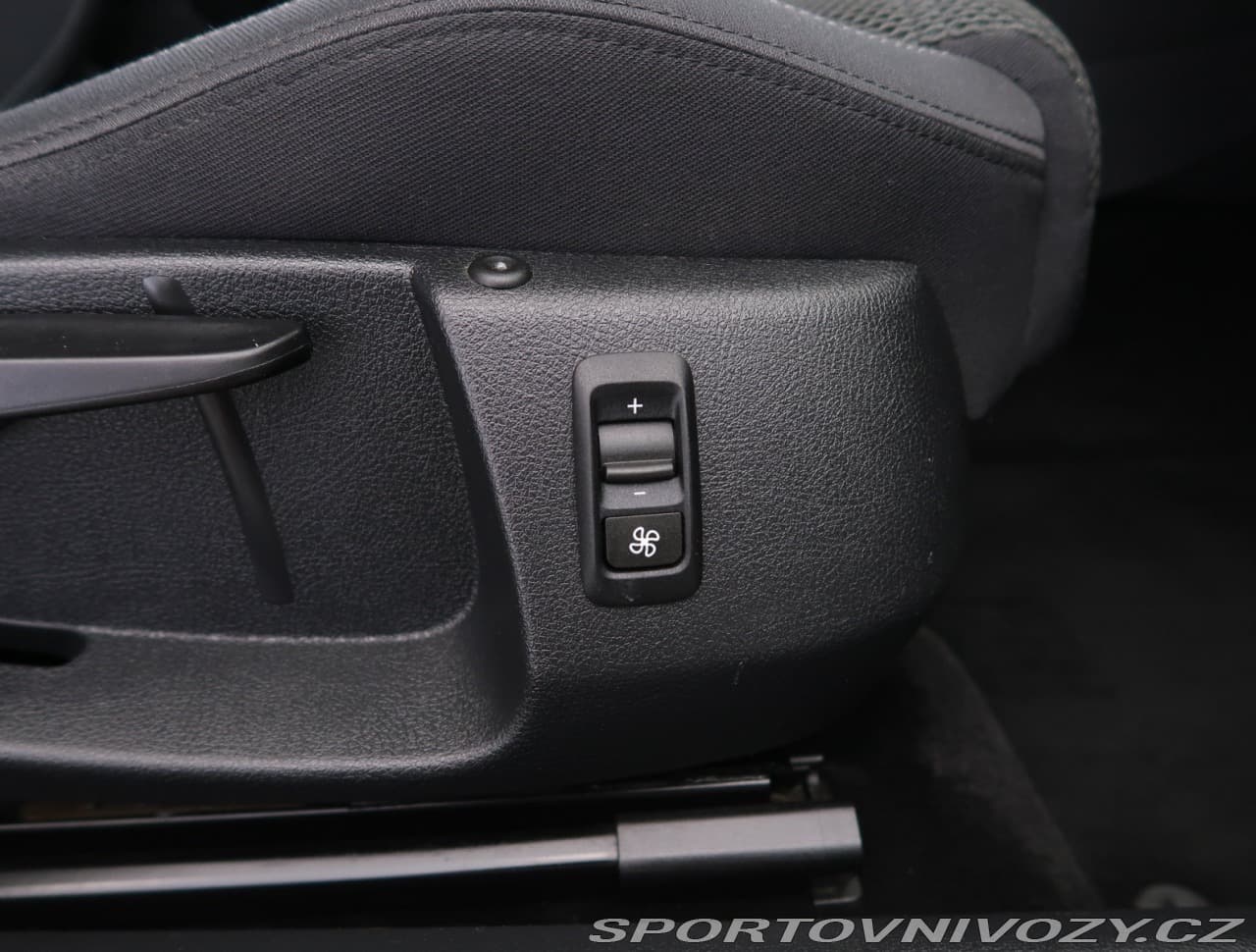 2012 Volkswagen CC - 55