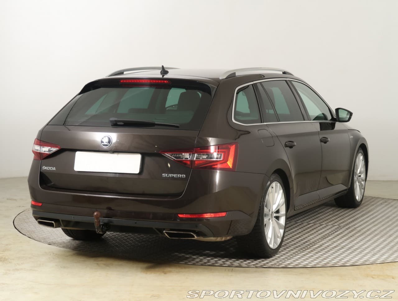 2017 Škoda SUPERB - 12