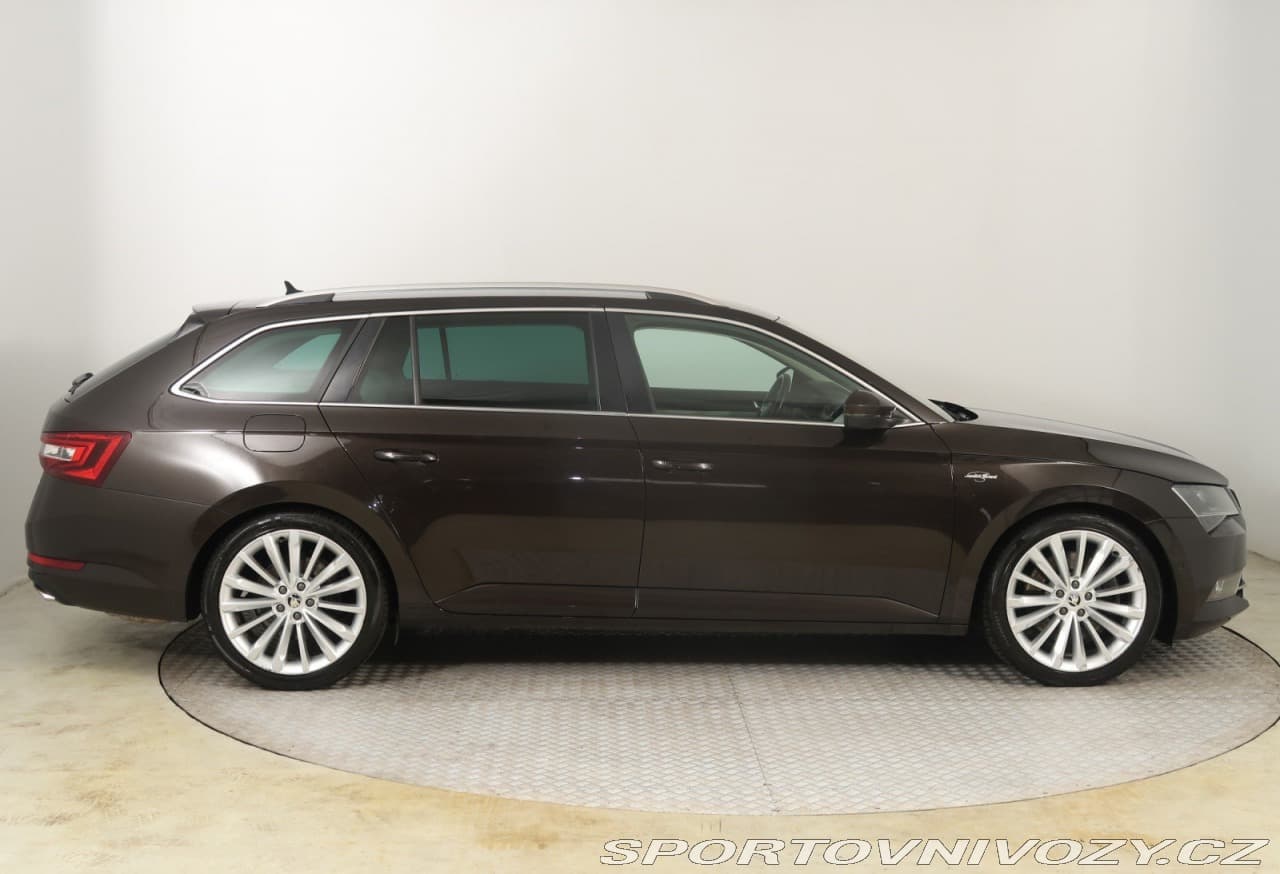 2017 Škoda SUPERB - 15
