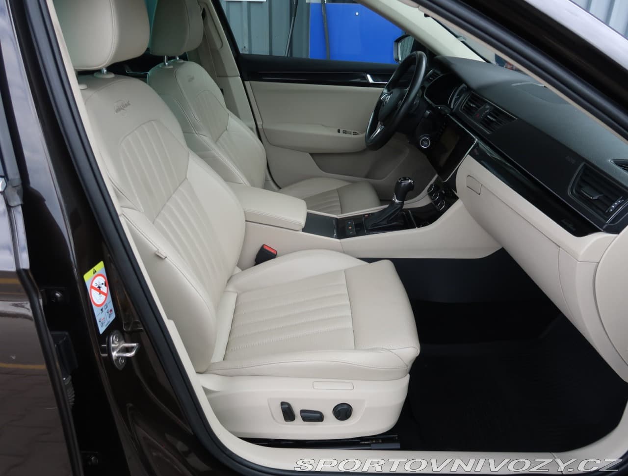 2017 Škoda SUPERB - 24