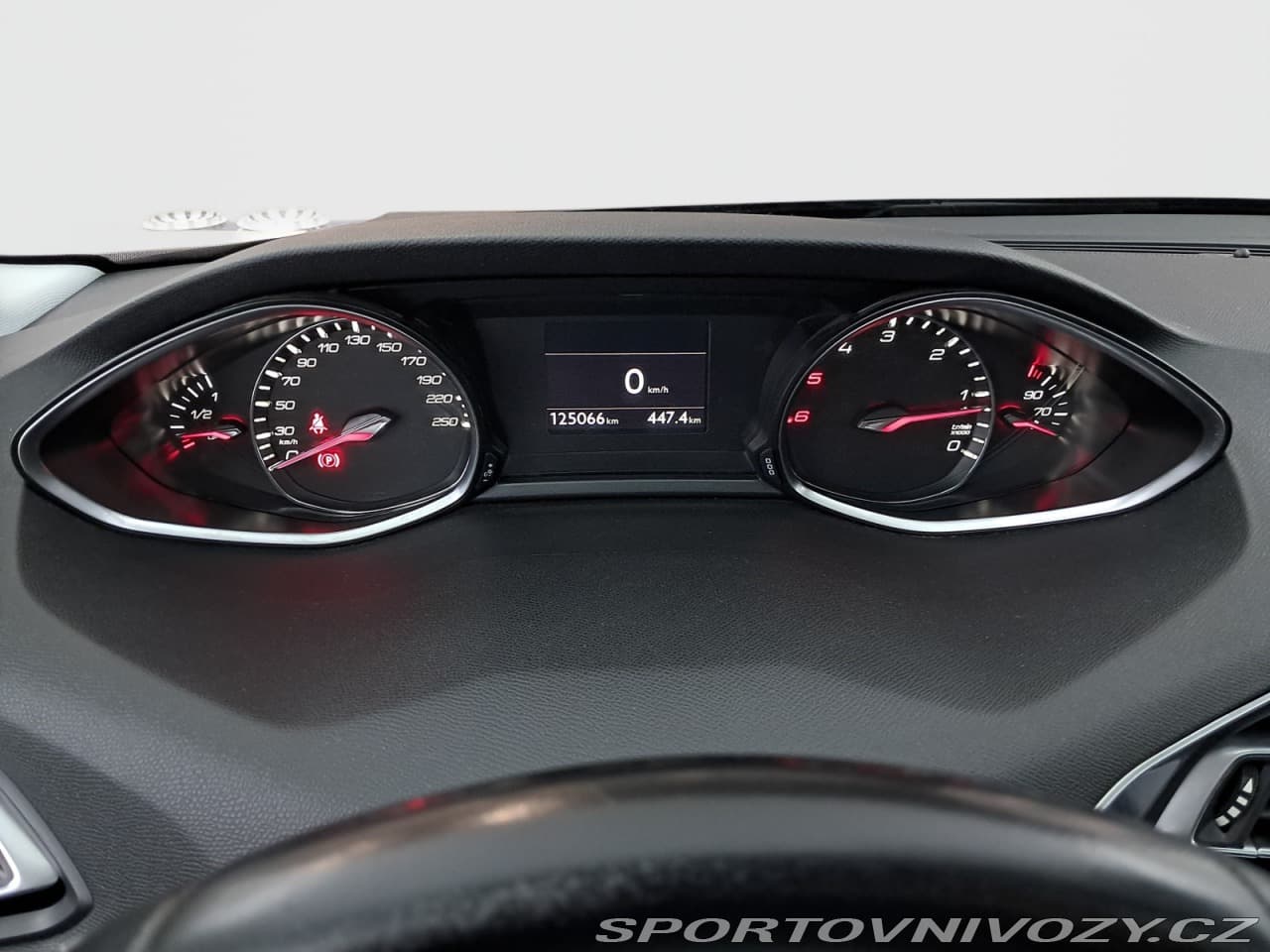 2016 Peugeot 308 - 31