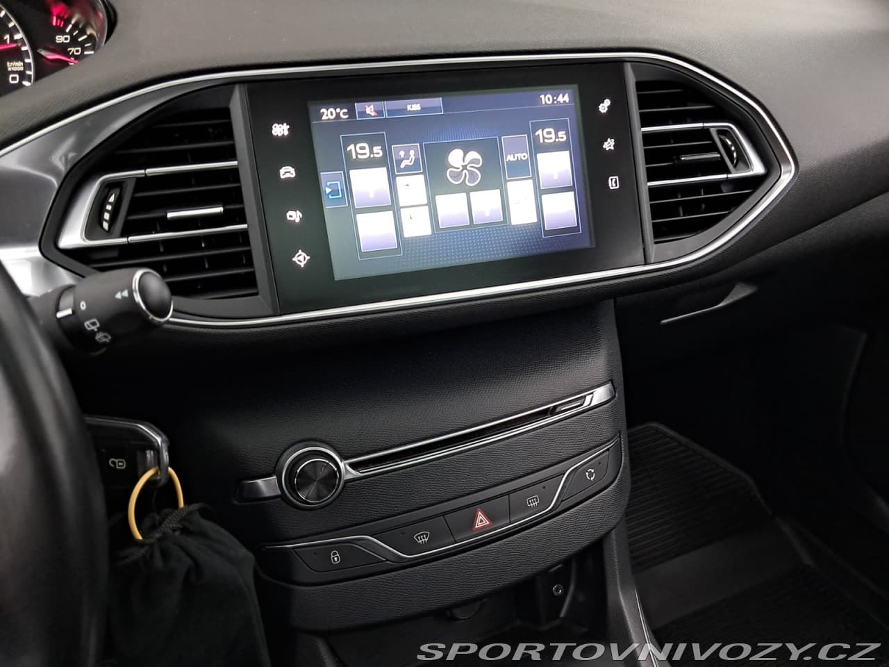 2016 Peugeot 308 - 34