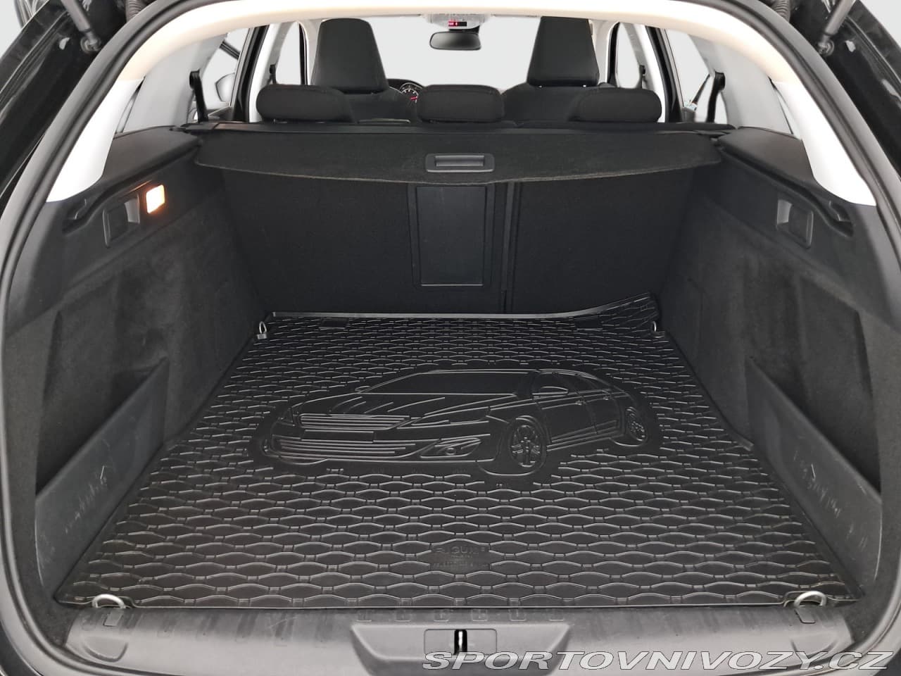 2016 Peugeot 308 - 40