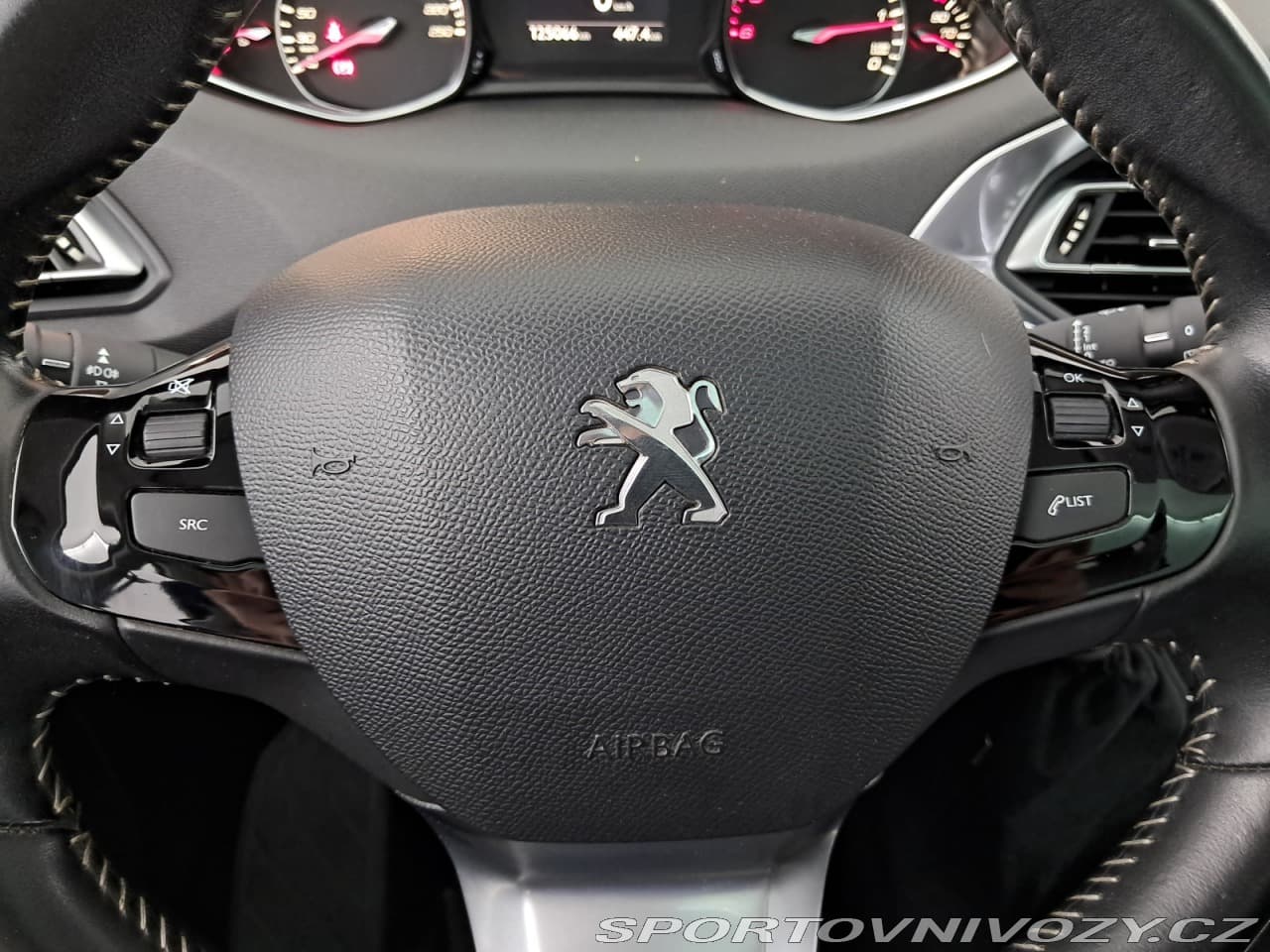 2016 Peugeot 308 - 49